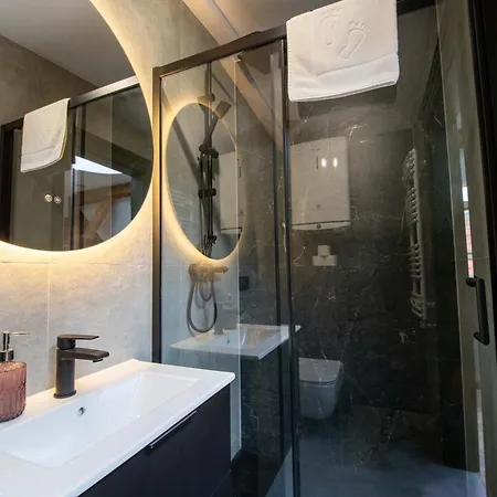 Saint Catherine Apartment